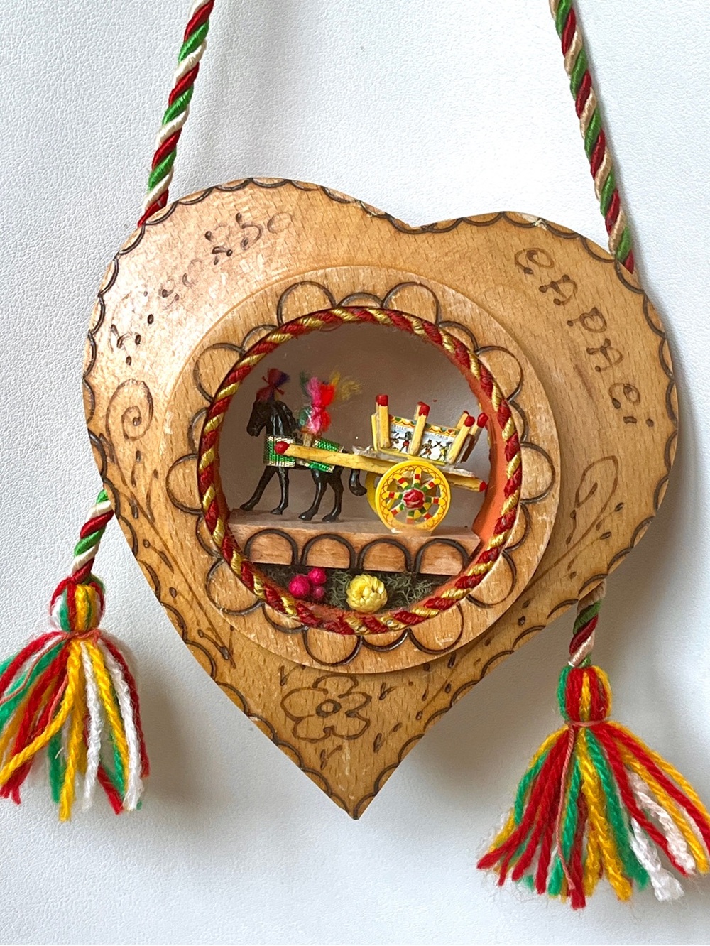 Vintage Italy Souvenir Wood Heart Wall Hanging Sicilian Cart Horse Capaci Italy